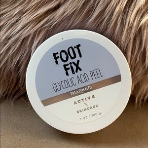 Bath and Bodyworks foot peel